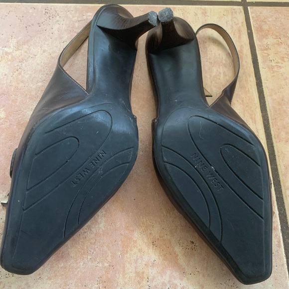 Chocolate Brown Nine West shoes. Classic shoes. Lifts are worn. - Picture 2 of 6